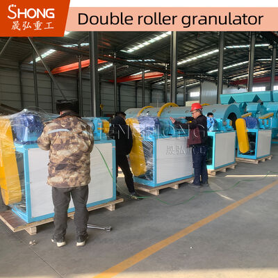 Granulator do ekstruzji podwójnej rolki o mocy 15-22 kW Konstrukcja ze stali węglowej i wielkość granulki 1 mm-15 cm